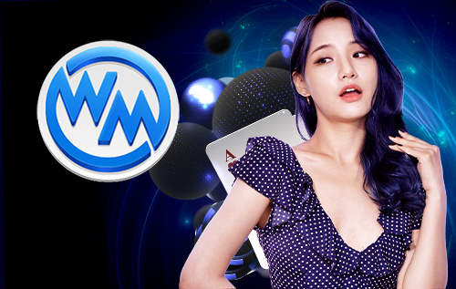 WM CASINO ผู้ให้บริการคาสิโนออนไลน์ชั้นนำ นำเสนอโดยดีลเลอร์สาวในชุดลายจุดสีน้ำเงิน พร้อมด้วยไพ่และชิปเดิมพันในบรรยากาศทันสมัย